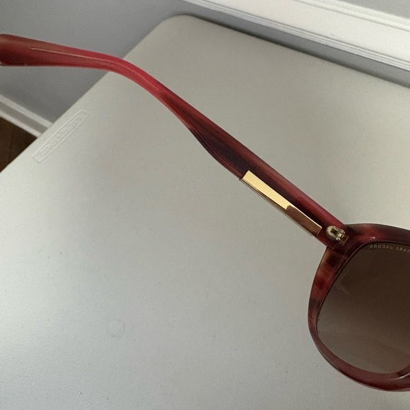 Marc by Marc Jacobs Sunglasses | Red-Pink & Brown Marble | 100% UV Protection - Picture 7 of 11